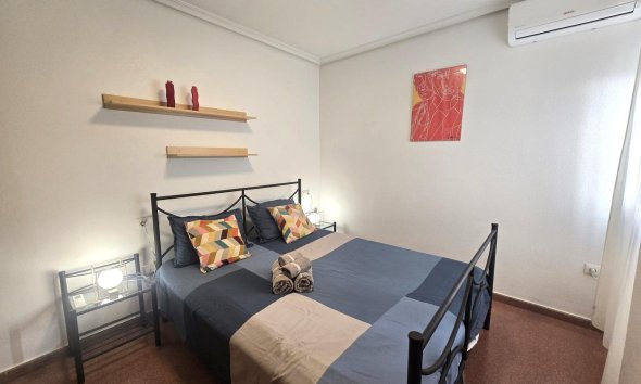 Revente - Apartment -
Torrevieja - Las Piscinas Naturales