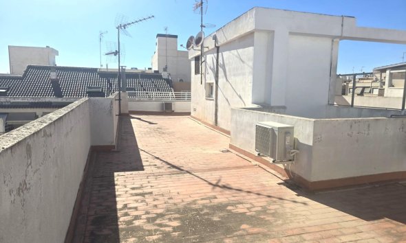 Revente - Apartment -
Torrevieja - Las Piscinas Naturales