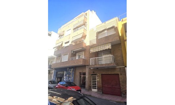 Revente - Apartment -
Torrevieja - Las Piscinas Naturales