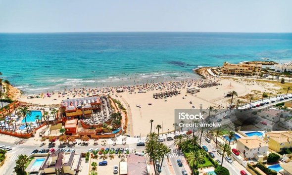Revente - Apartment -
Torrevieja - Playa De Los Naufragos