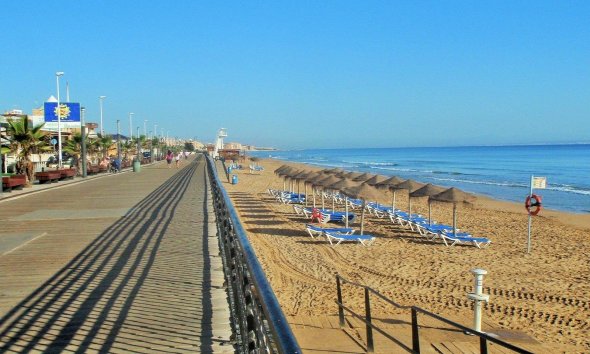 Revente - Bungalow -
Torrevieja - Aguas Nuevas