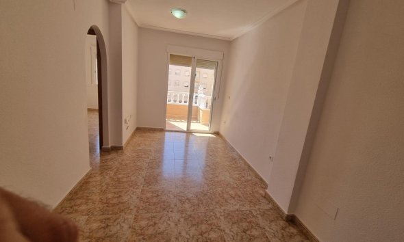 Revente - Apartment -
Torrevieja - Centro