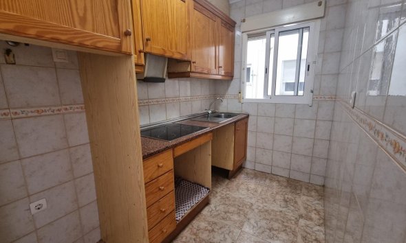 Revente - Apartment -
Torrevieja - Centro