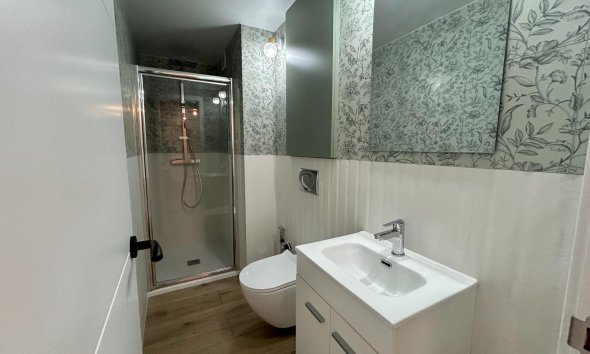 Revente - Apartment -
Torrevieja - Acequion