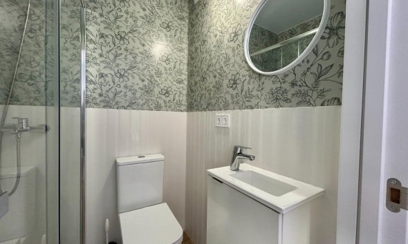 Revente - Apartment -
Torrevieja - Acequion