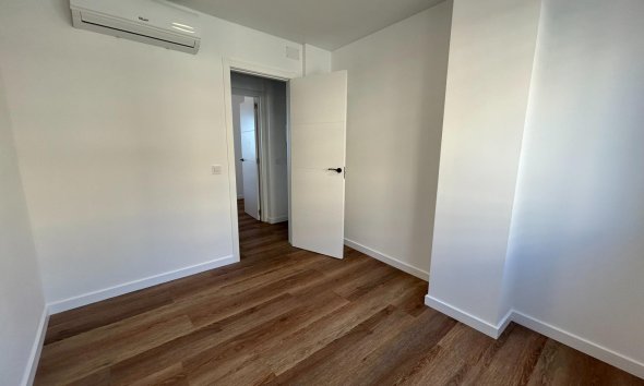 Revente - Apartment -
Torrevieja - Acequion