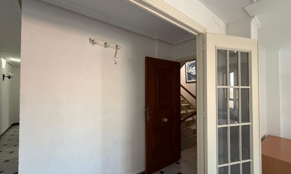 Revente - Apartment -
Torrevieja - Centro