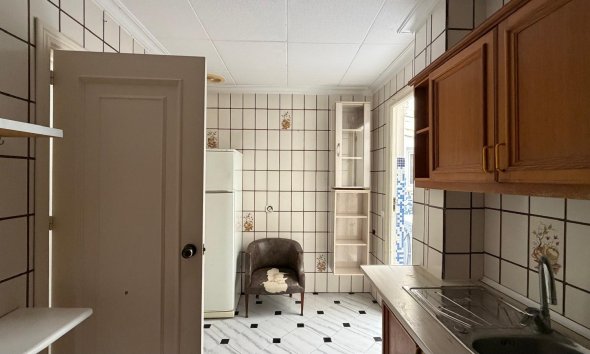 Revente - Apartment -
Torrevieja - Centro