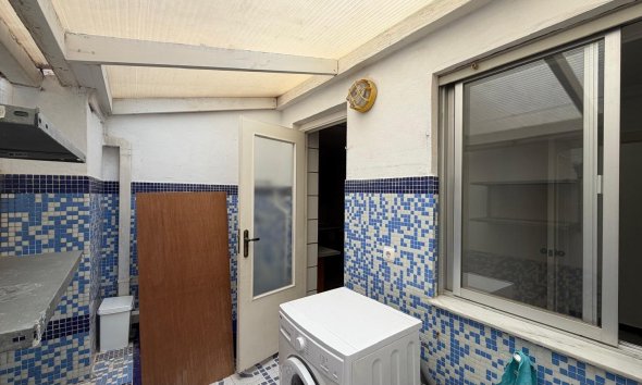 Revente - Apartment -
Torrevieja - Centro