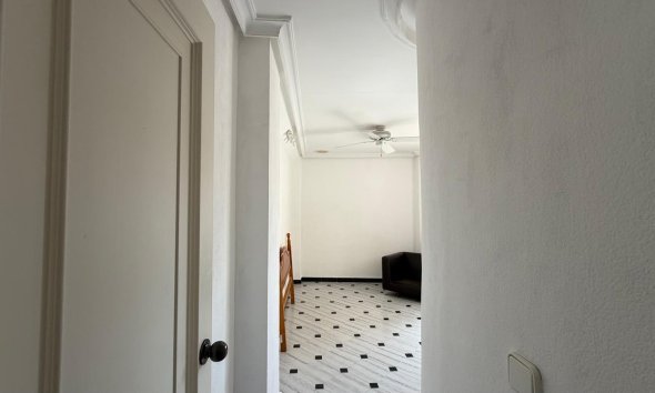 Revente - Apartment -
Torrevieja - Centro