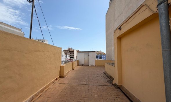Revente - Apartment -
Torrevieja - Centro