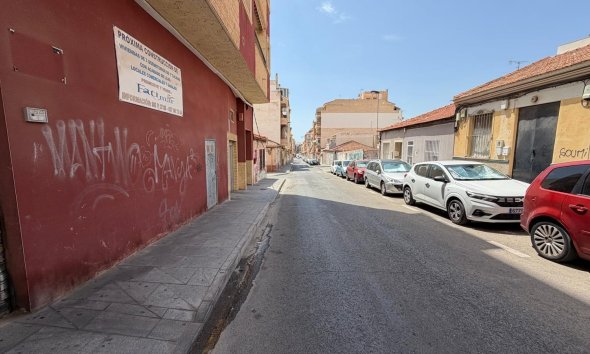 Revente - Apartment -
Torrevieja - Centro
