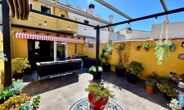 Revente - Town House -
Torrevieja - Costa Blanca