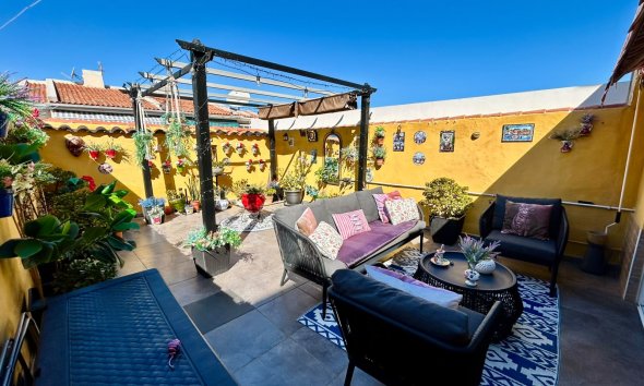Revente - Town House -
Torrevieja - Costa Blanca