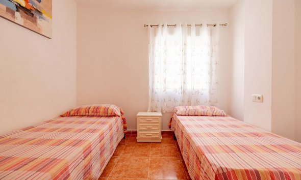 Revente - Apartment -
Torrevieja - Playa de los Locos