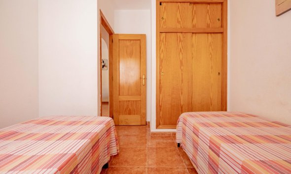 Revente - Apartment -
Torrevieja - Playa de los Locos
