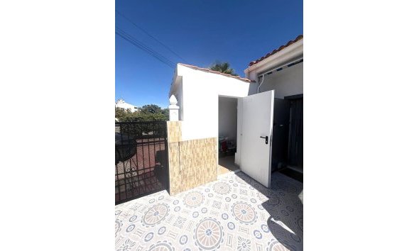 Reventa - Bungalow -
Torrevieja - Torretas