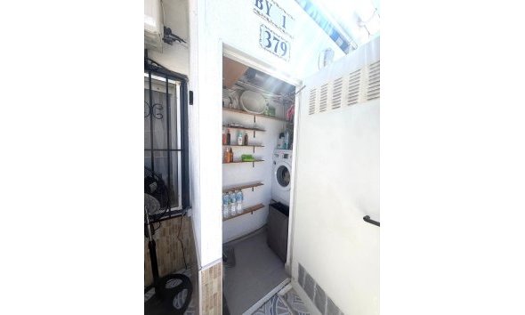 Reventa - Bungalow -
Torrevieja - Torretas