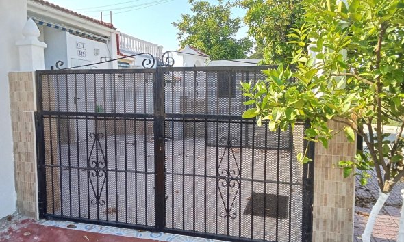 Reventa - Bungalow -
Torrevieja - Torretas