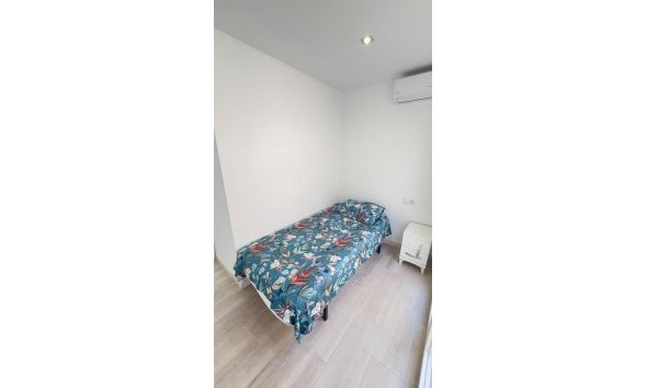 Revente - Bungalow -
Orihuela Costa - La Regia