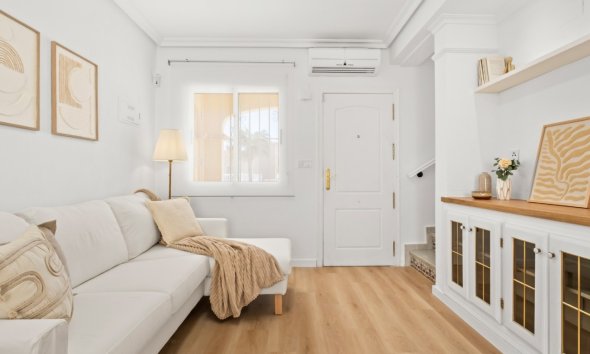 Revente - Town House -
Orihuela Costa - Costa Blanca