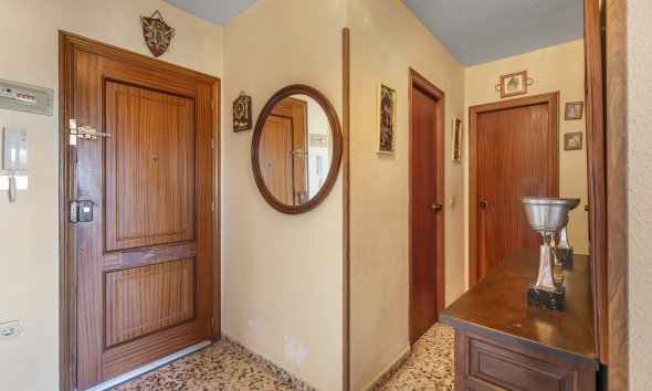 Revente - Apartment -
Torrevieja - Costa Blanca