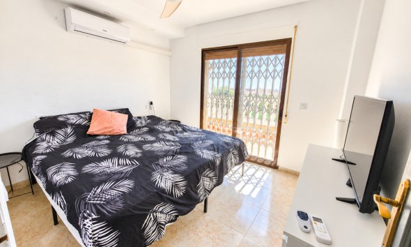 Revente - Villa -
Villamartin - Costa Blanca