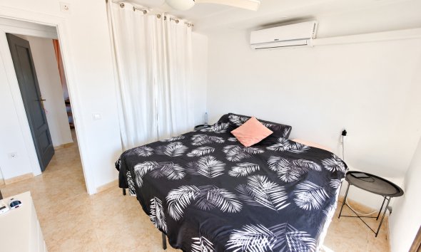 Revente - Villa -
Villamartin - Costa Blanca