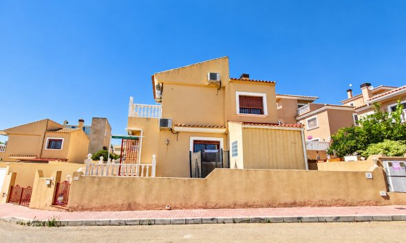Revente - Villa -
Villamartin - Costa Blanca