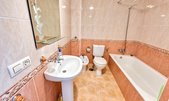 Revente - Apartment -
Villamartin - Costa Blanca