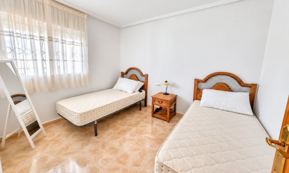 Revente - Apartment -
Villamartin - Costa Blanca