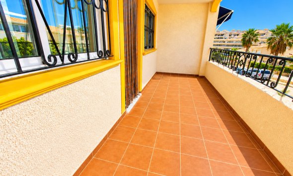 Revente - Apartment -
Villamartin - Costa Blanca