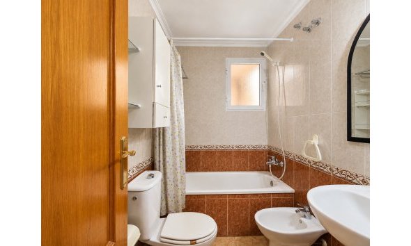 Revente - Apartment -
Torrevieja - Costa Blanca
