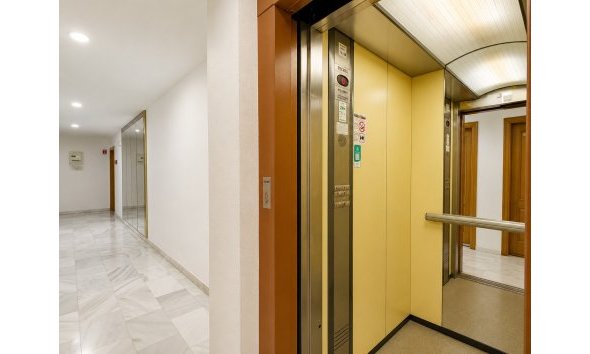 Revente - Apartment -
Torrevieja - Costa Blanca