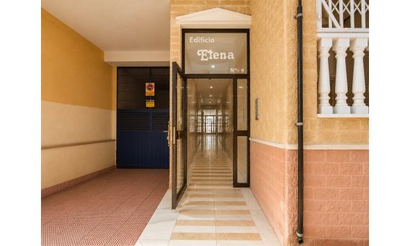 Revente - Apartment -
Torrevieja - Costa Blanca