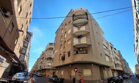 Reventa - Apartment -
Torrevieja - Costa Blanca
