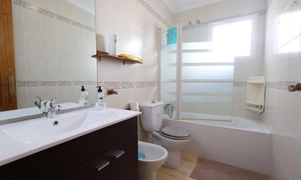 Revente - Attique -
Torrevieja - Costa Blanca