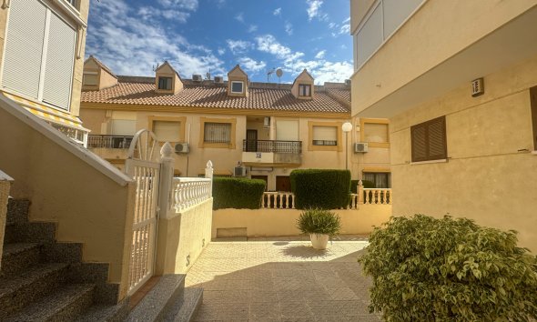 Revente - Apartment -
La Zenia - Costa Blanca