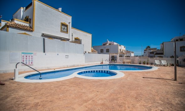 Revente - Villa -
Vistabella Golf Entre Naranjos - Inland