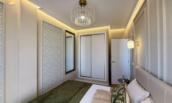 Revente - Apartment -
Torrevieja - Estacion De Autobuses