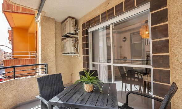 Revente - Apartment -
Torrevieja - Playa de los Locos
