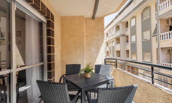 Revente - Apartment -
Torrevieja - Playa de los Locos