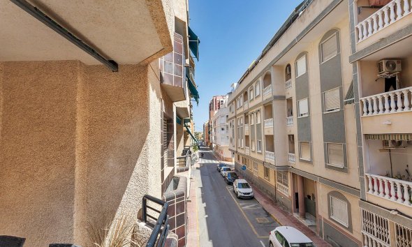 Revente - Apartment -
Torrevieja - Playa de los Locos