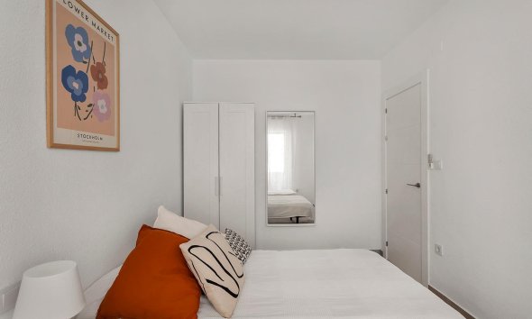Revente - Apartment -
Torrevieja - Playa de los Locos