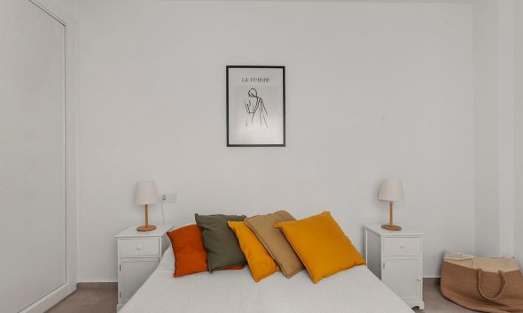 Revente - Apartment -
Torrevieja - Playa de los Locos