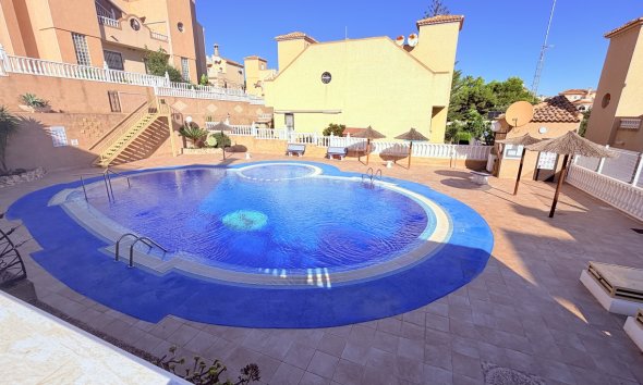 Revente - Semi Detached -
El Galan - Inland