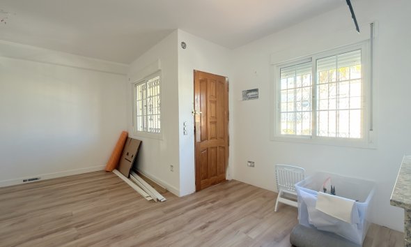 Revente - Semi Detached -
El Galan - Inland