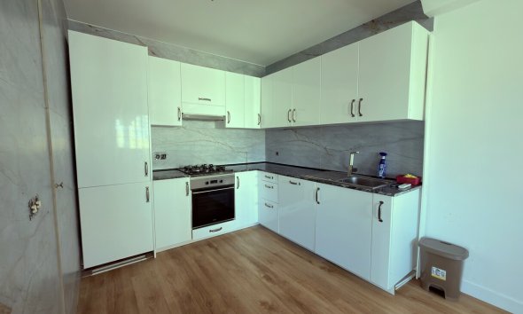 Revente - Semi Detached -
El Galan - Inland