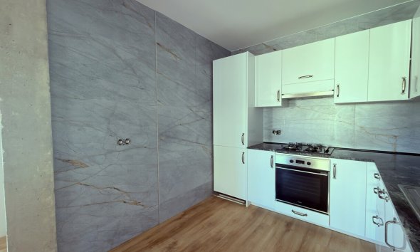 Revente - Semi Detached -
El Galan - Inland