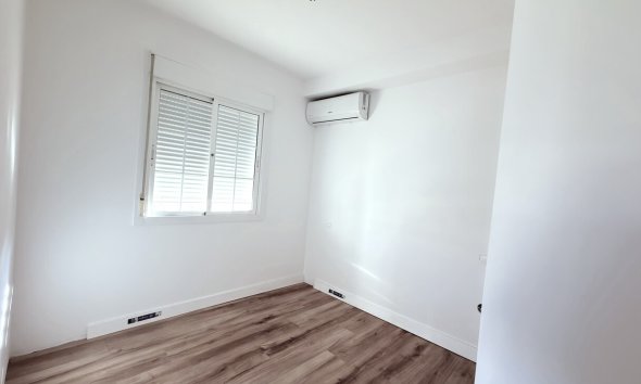 Revente - Semi Detached -
El Galan - Inland